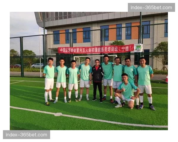 小学三年级以上建班队：云南要求足球课程不少于体育课总课时三分之一